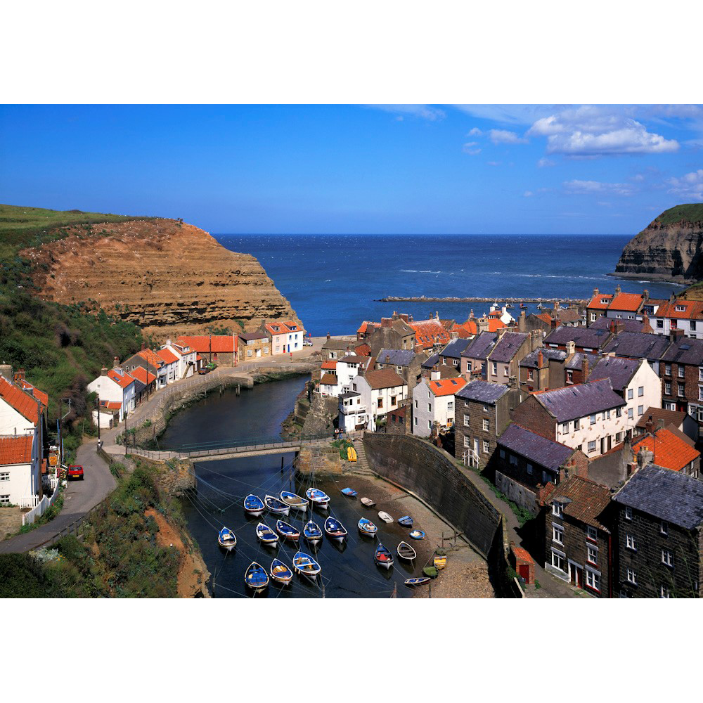 Stunning Staithes - 1000 Piece Jigsaw Puzzle